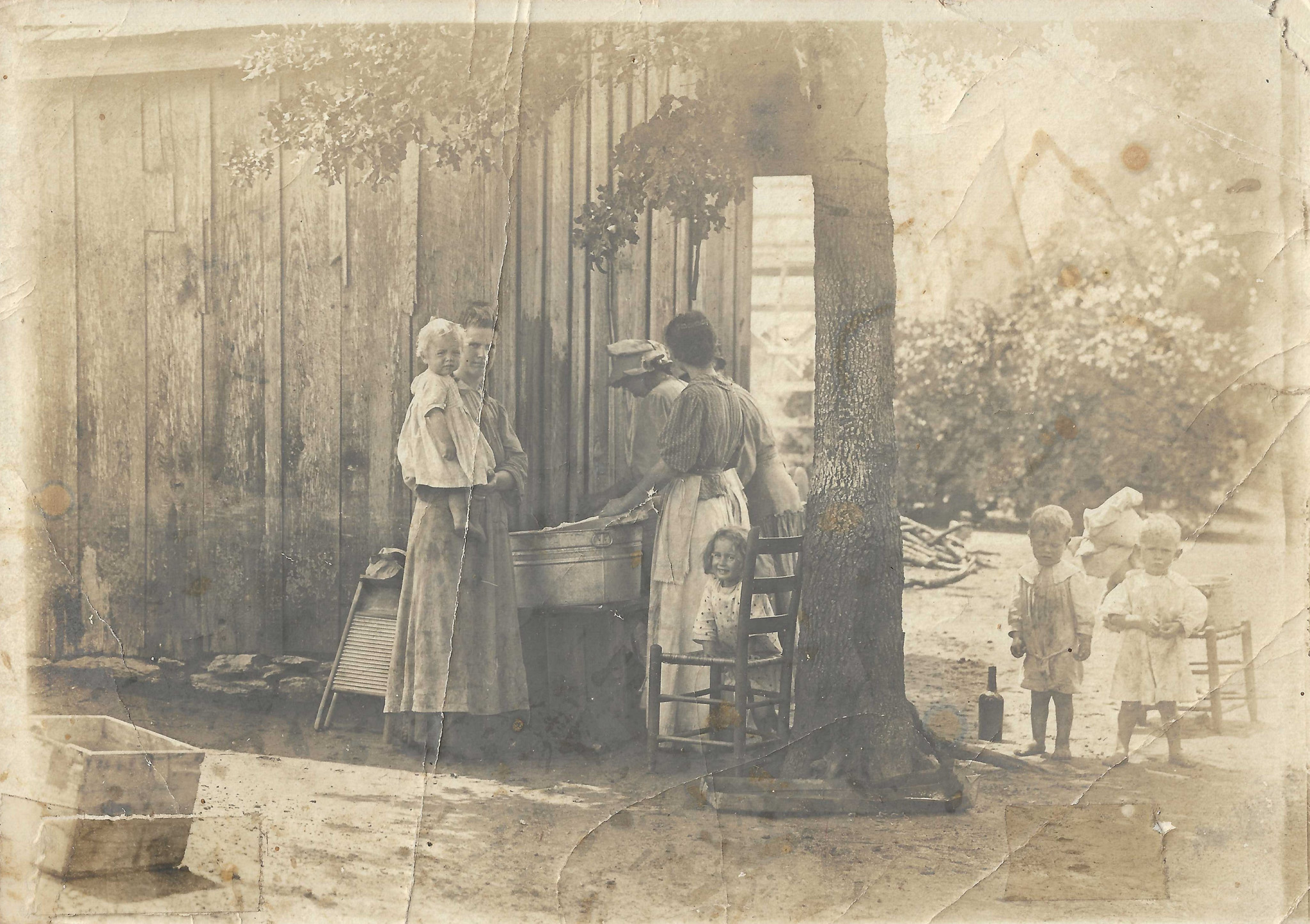 1909 Photo – Washday with Sudie Robertson